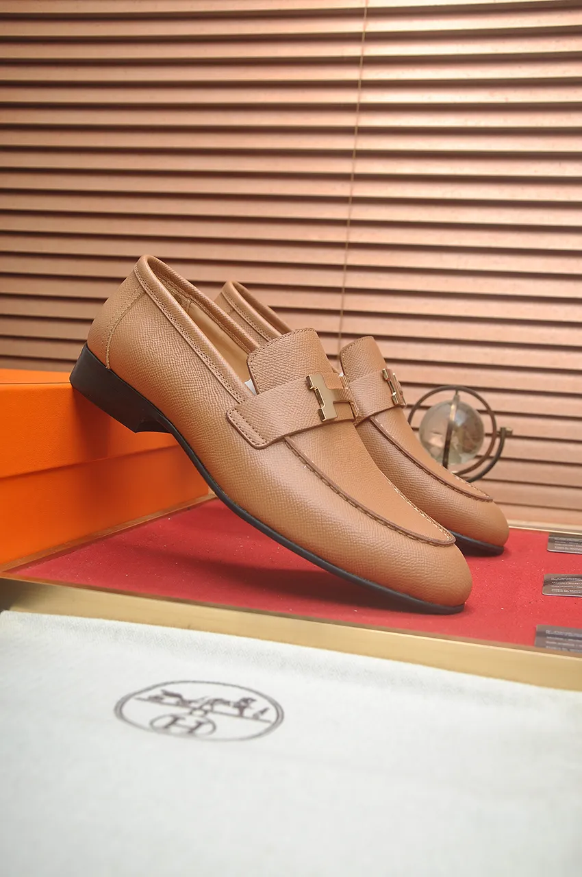 Men's shoes💰540💶[HERMES] (cowhide lining)🍀Italian top luxury🍀He does not pursue novel styles and gorgeous colors, but attracts the favor of successful men with his flawless, elegant and classic style. Formal leather shoes This very comfortable, simple and stable style allows you to easily match any style! The pattern is absolutely 1:1 refined from the original case, and we strive for excellence in materials, imported cowhide + cowhide lining💪💪💪extraordinary texture👍! .Code number: 39-45 (45 customized)